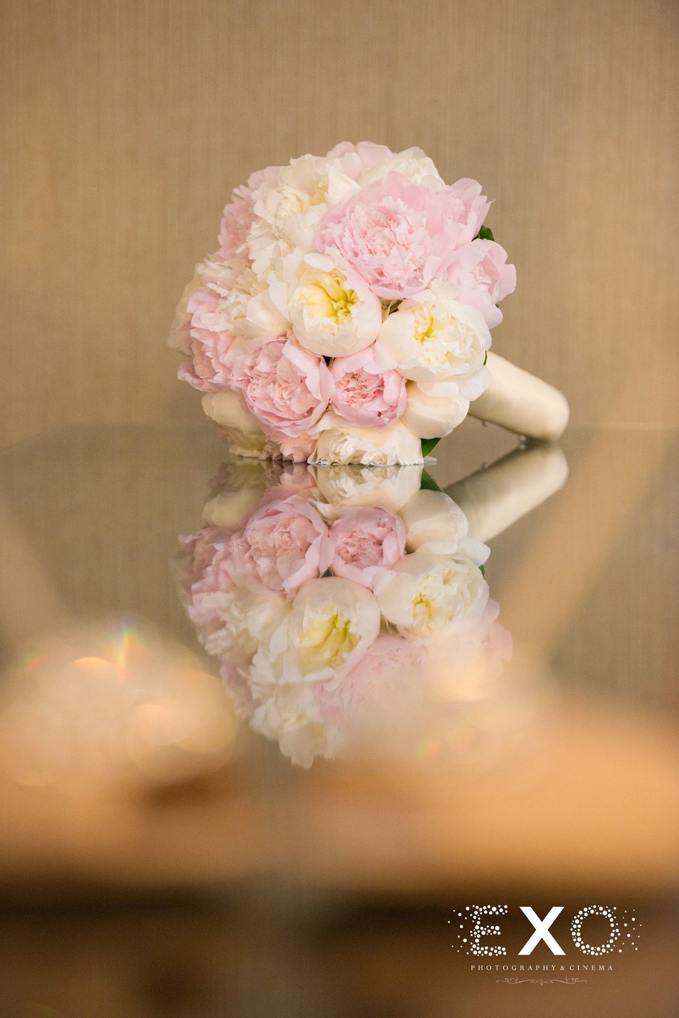 wedding florals pedestals