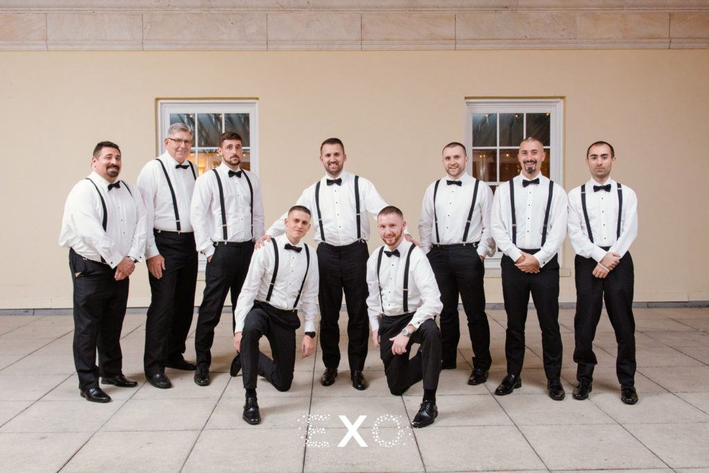 groom ad groomsmen at The Mansion at Oyster Bay