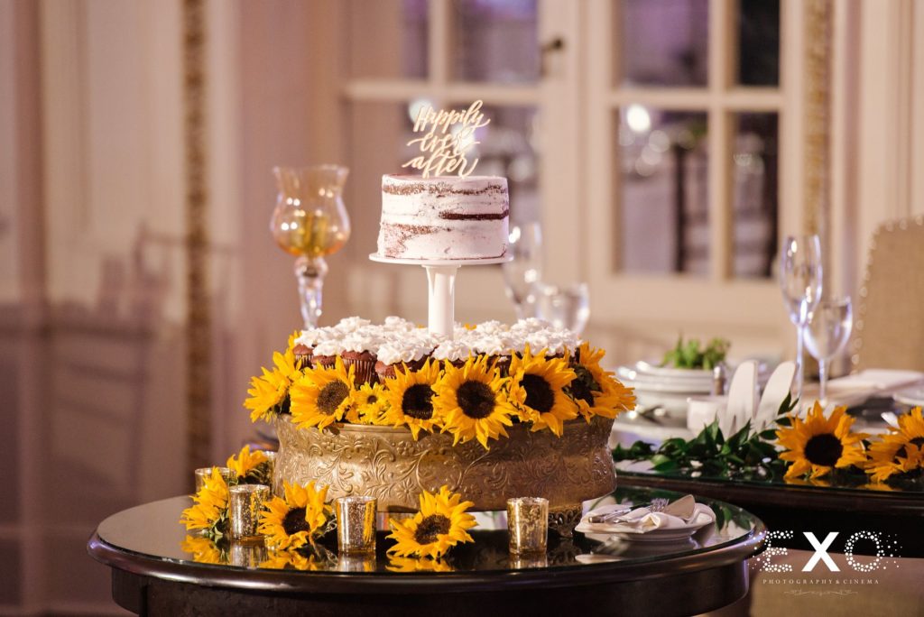 wedding cake and sunflowers
