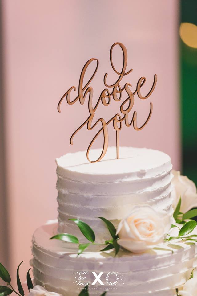 wedding cake with i choose you cake topper