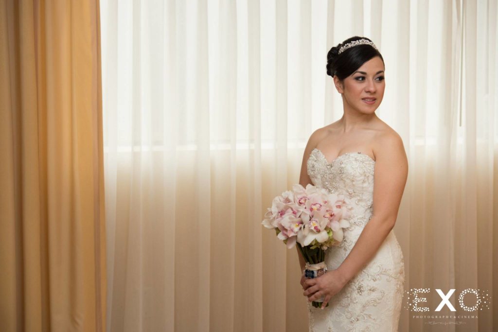 bride ready for her wedding at Larkfield Manor