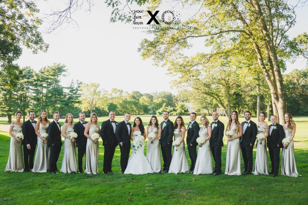 bridal party outside The Muttontown Country Club
