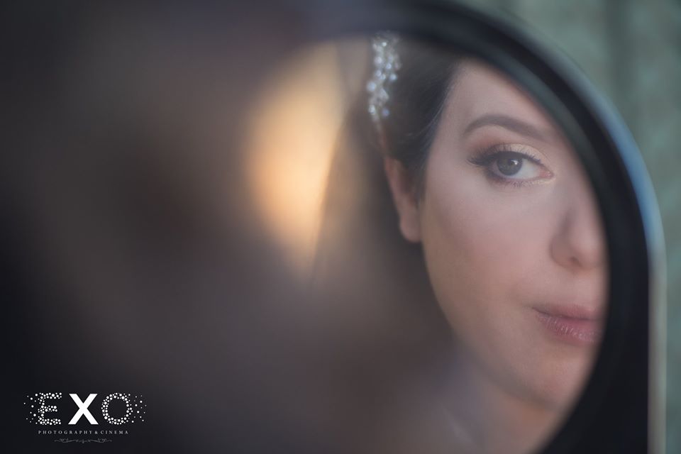 stunning bride getting ready for her big day at Chateau Briand