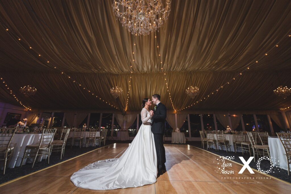 Room shot with bride and groom at Bridgeview Yacht Club