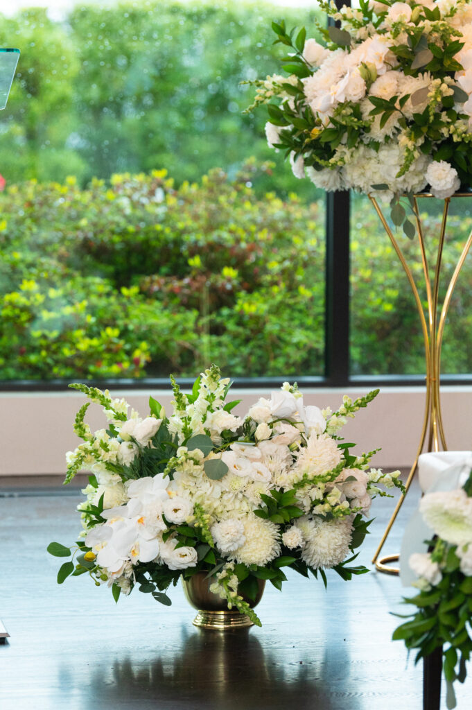 Ceremony florals from Les Deux Event Design