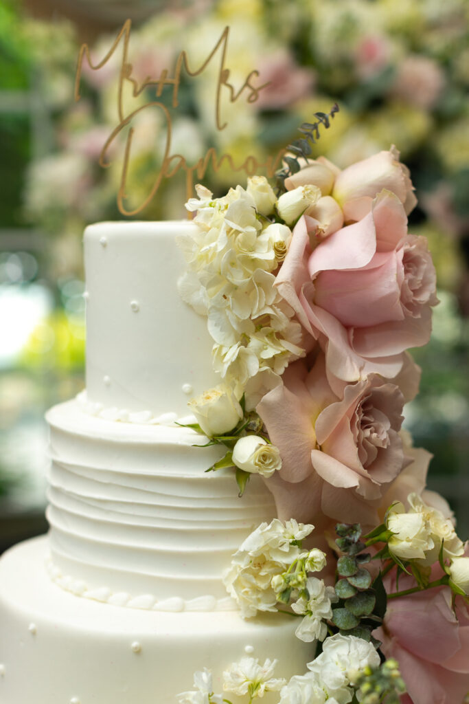 Giorgios Baiting Hollow wedding cake