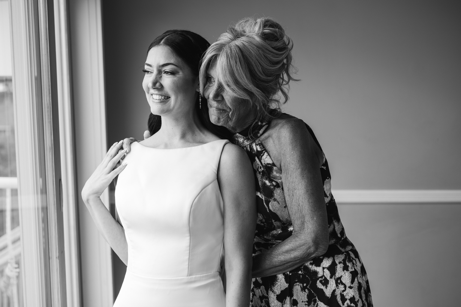 Land's End waterfront wedding in Sayville, Long Island, photographed by EXO Photography